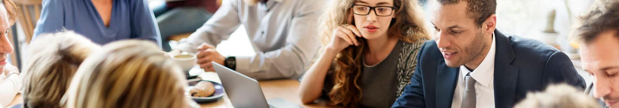 Corporativo y Negocios